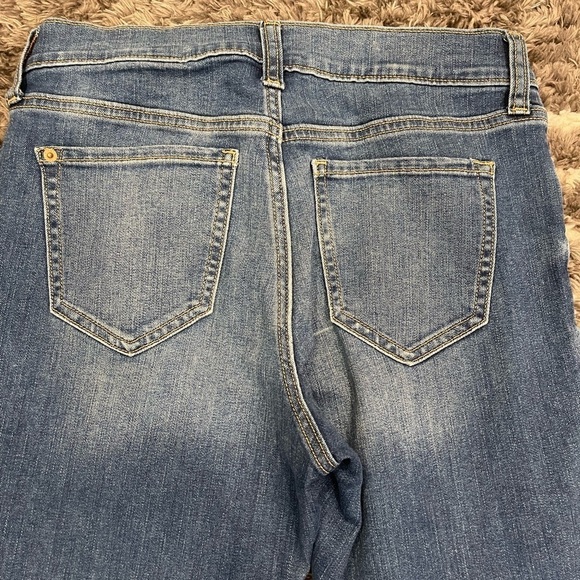 Old Navy cropped boyfriend straight jeans - Picture 5 of 6